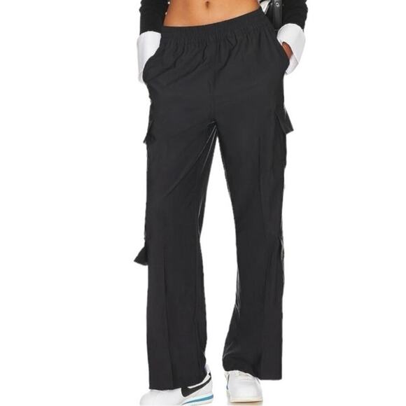 WeWoreWhat WIDE LEG UTILITY PANT, Womens size XL NWT, MSRP
$128 - Picture 1 of 8